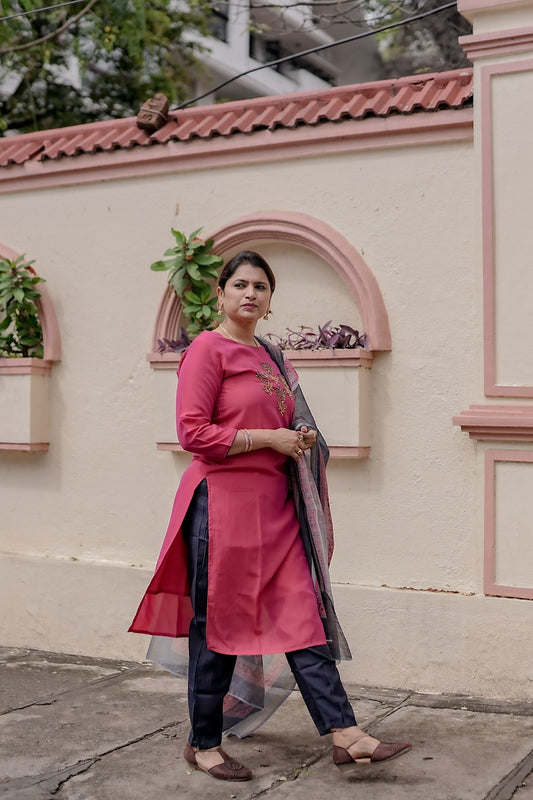 Rosewood Bloom Festive Set – Vibrant Elegance by Rang Sootra