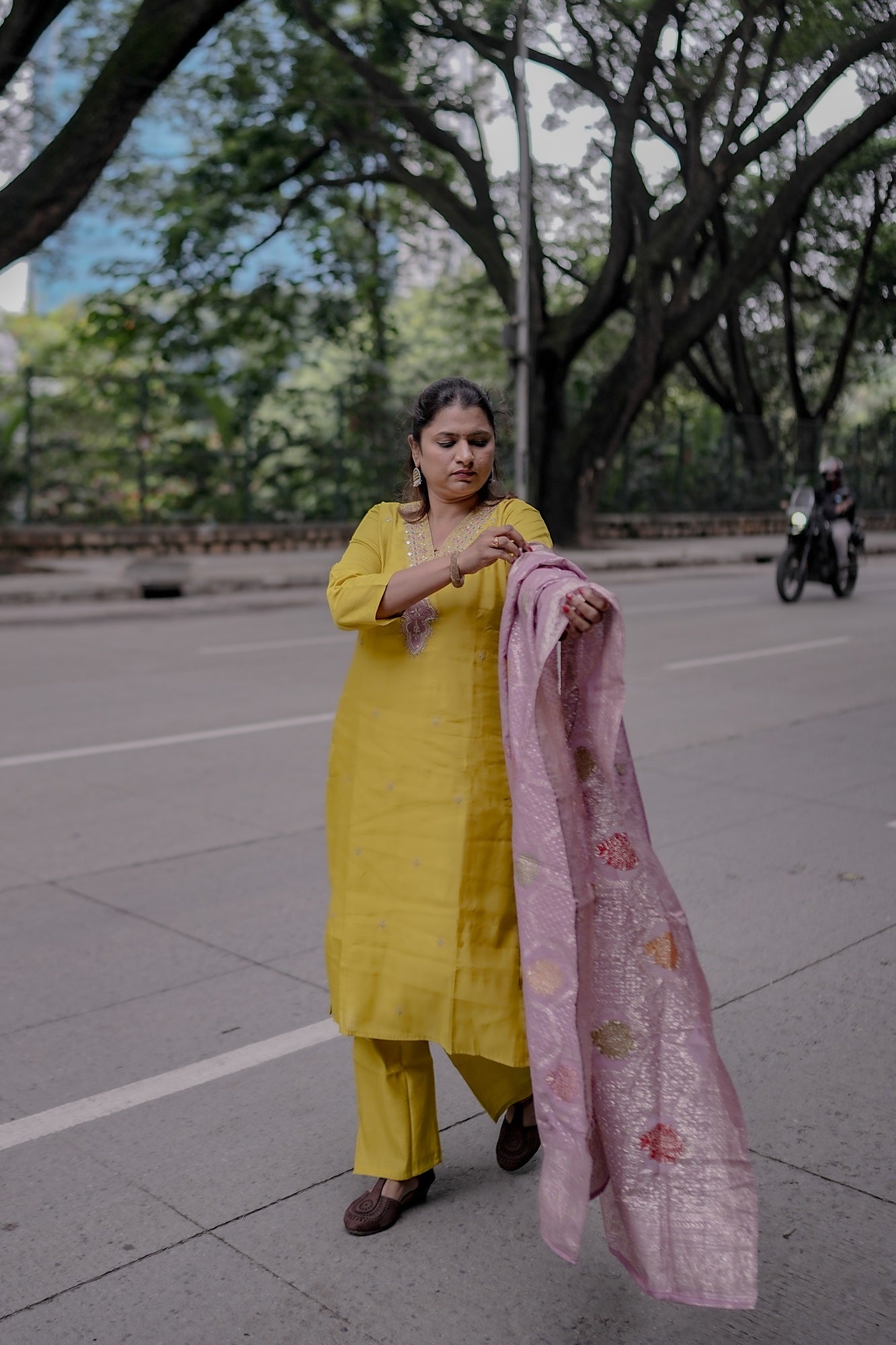 Mehfil Glow Festive Set – Radiant Elegance by Rang Sootra