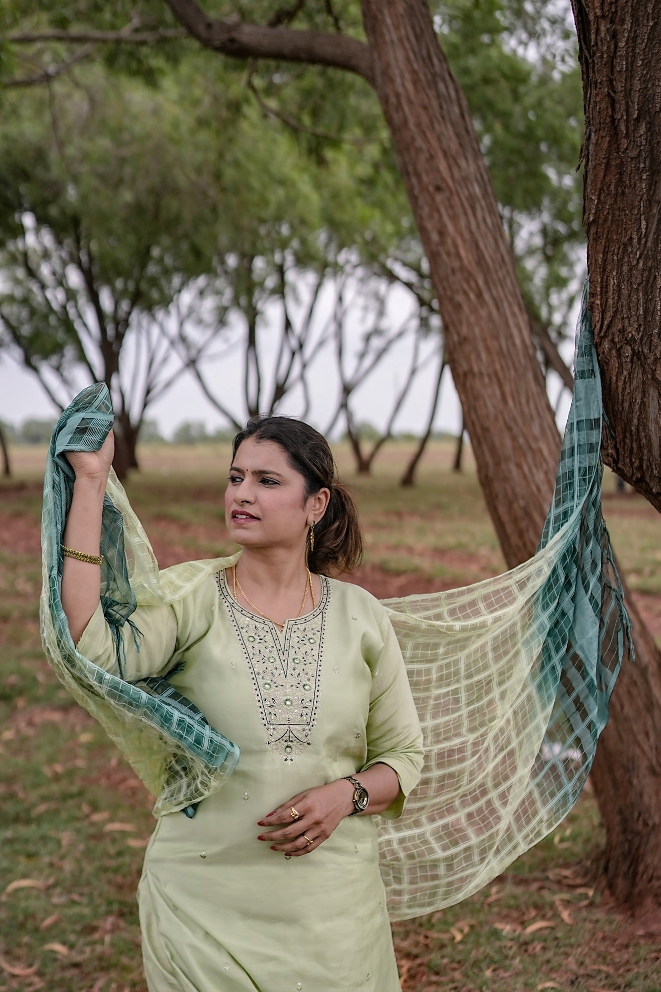 Meadow Glow Festive Set – Subtle Charm by Rang Sootra